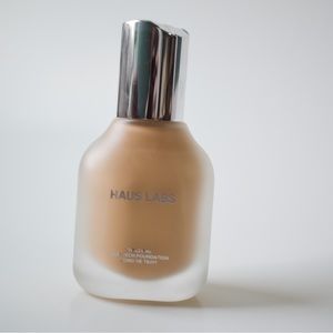 Haus Labs by Lady Gaga- Light Neutral Triclone Medium Coverage Foundation